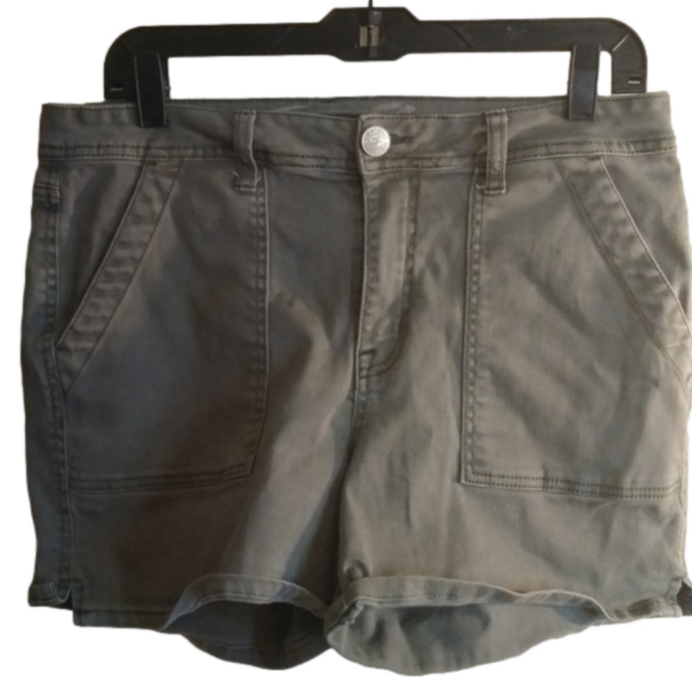 Seven 7 agave green cargo shorts. Size 10 . Perfect for warm days.